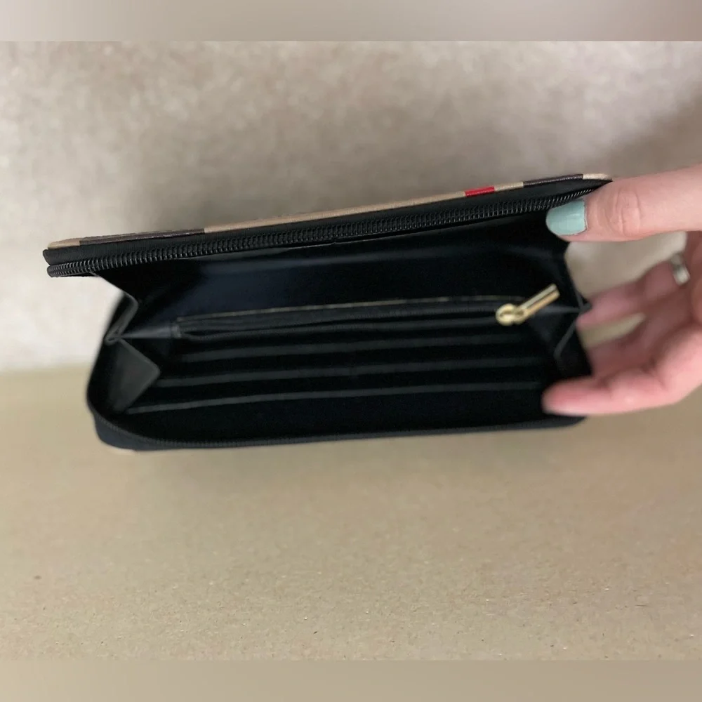 Wallet - Picture 2 of 2